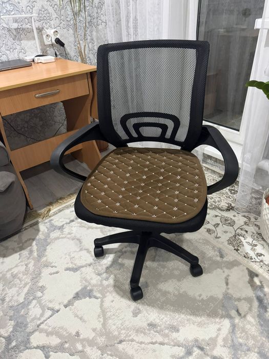 Компьютерное кресло