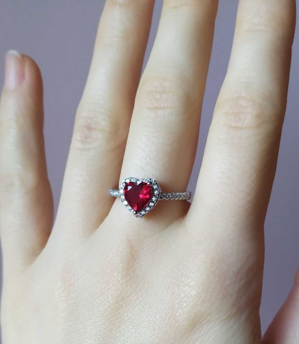 925 сребърен пръстен с камък сърце