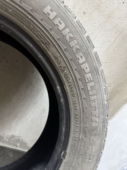 Резина всесезонная  225/60/17