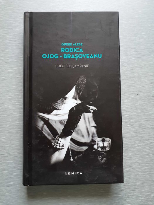Stilet cu sampanie, de Rodica Ojog-Brasoveanu