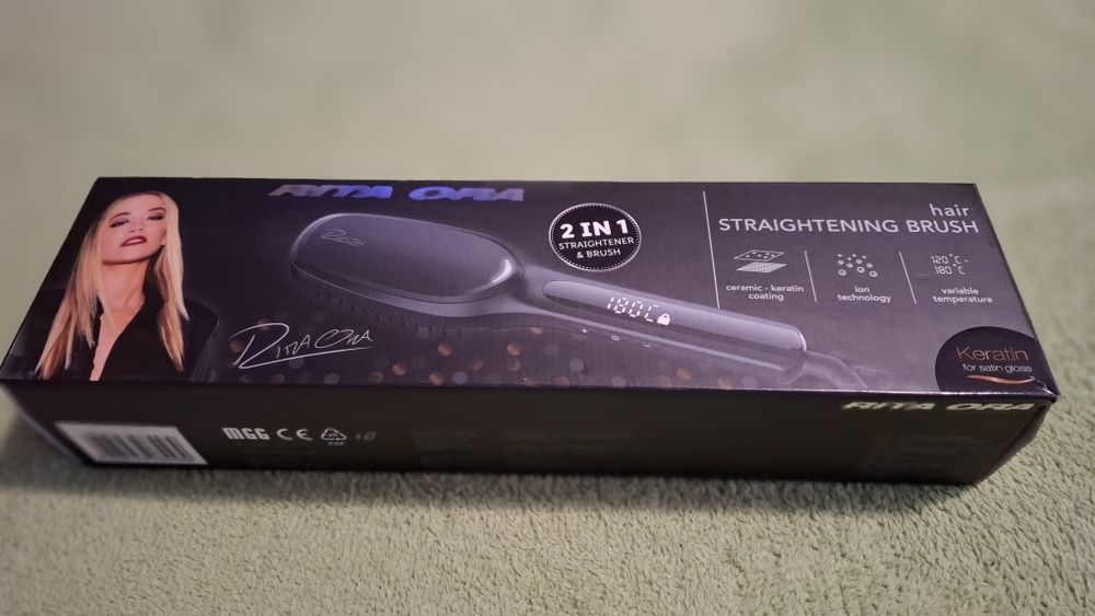 Perie pentru indreptarea parului