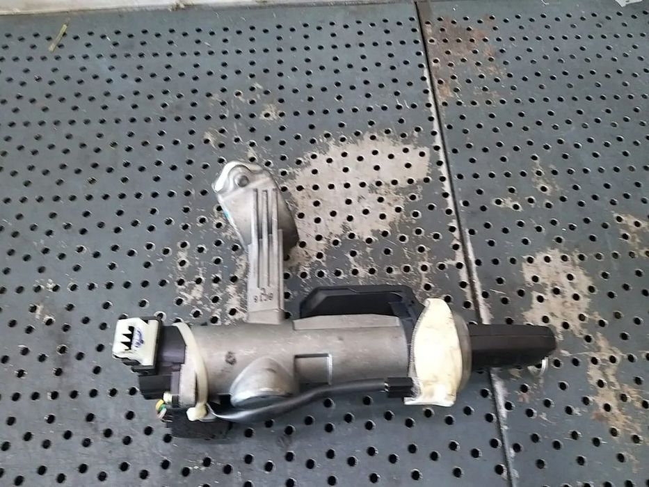 Contact auto cu cheie opel antara a l07 909cpk3r0 96673458 pfjpk3r0