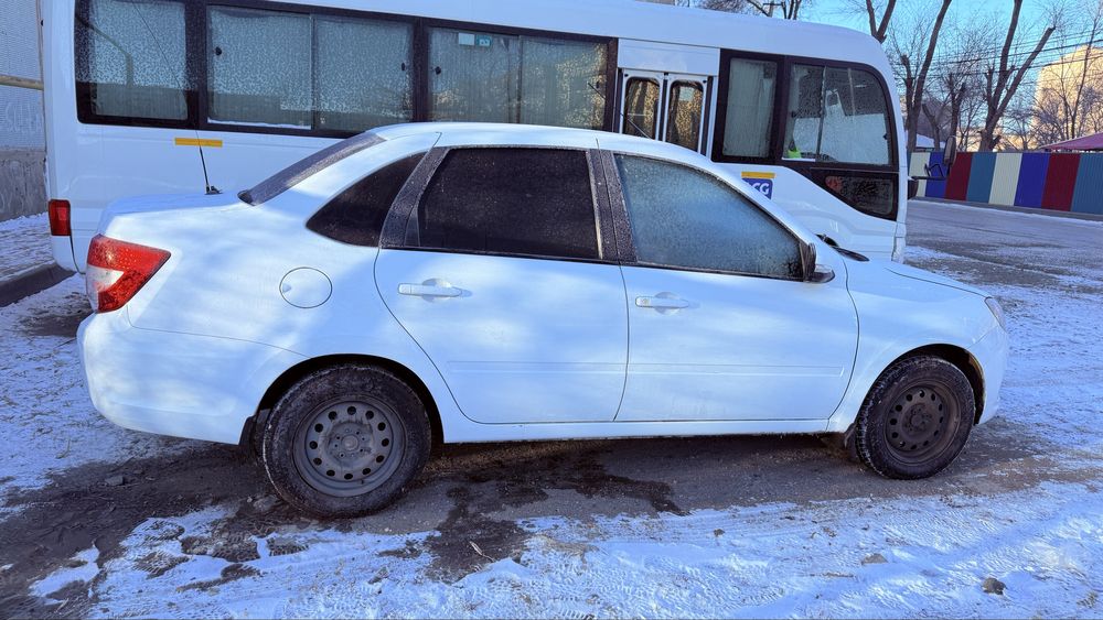 Lada GRANTA 2022 ж. сатылады.