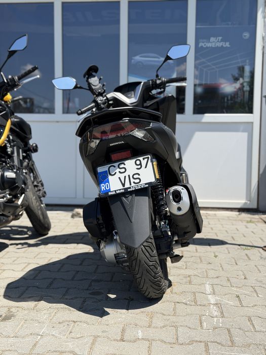 Honda PCX 125 2025 varianta DX TVA deductibil