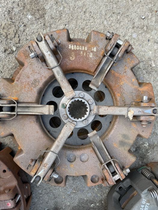 Ambreiaj tractor Fiat New Holland , Renault , Case