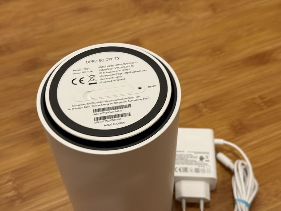 Router 5G cu SIM OPPO 5G CPE T2 , WiFI 6 , 4,4 Gbps Download