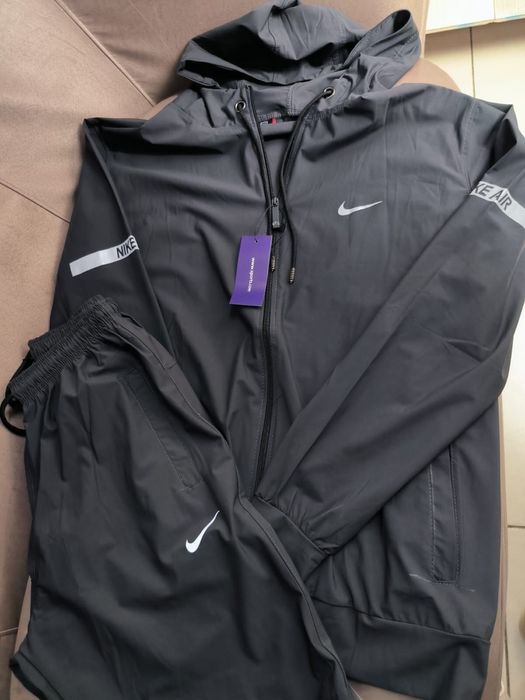 Спортивные костюмы