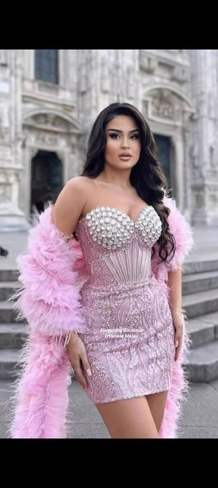 Rochie cu cristale si sal cu pene de strut
