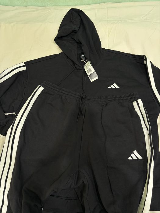 Спортивный костюм Адидас