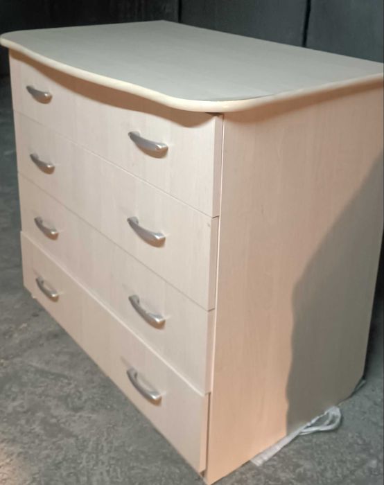 Комод + зеркало над комодом