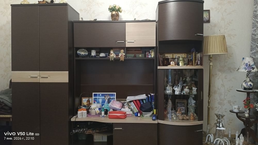 Продам стенку в хорошем состоянии