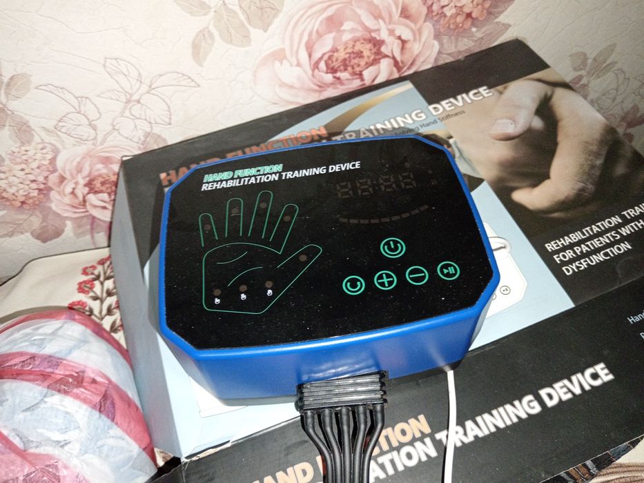 Продам реабилитационную перчатку