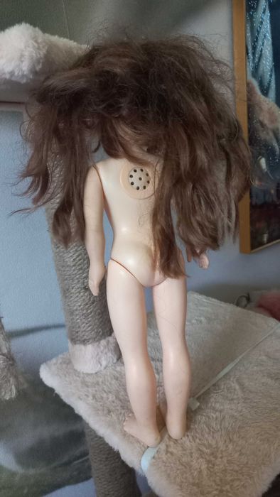 Кукла говорящая.