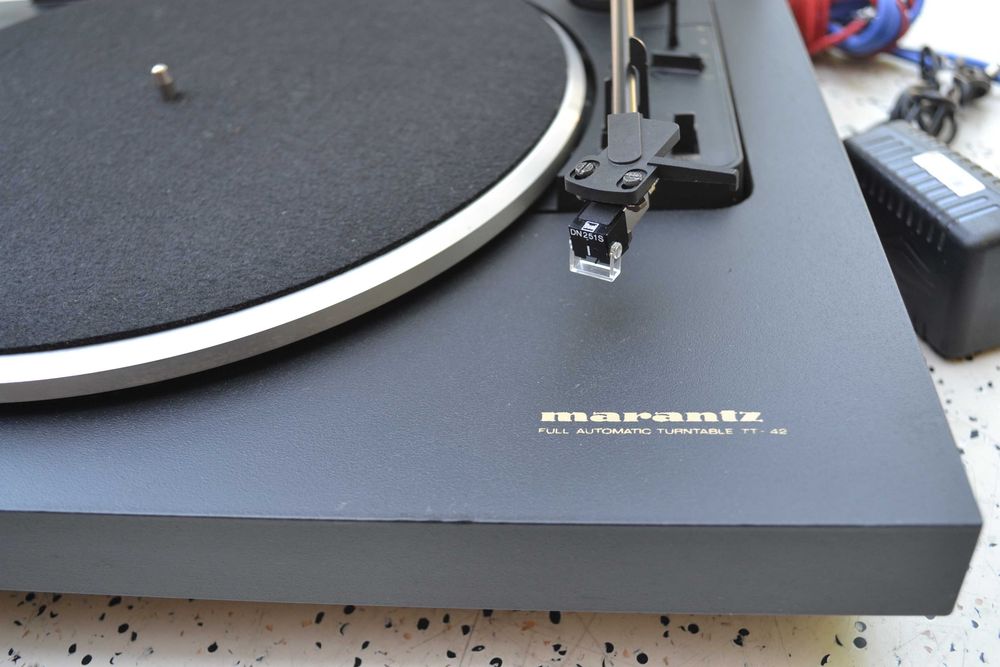 Pick up Marantz TT 42