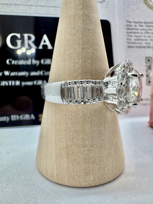 Сребърен пръстен с мойсанит (Диамант) 2 карата