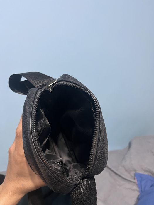 Продам барсетку tommy hilfiger