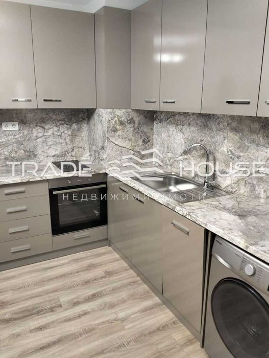 Дава се под наем Двустаен апартамент в Пловдив, Южен - 100 кв.м за 600 € - Снимка #2