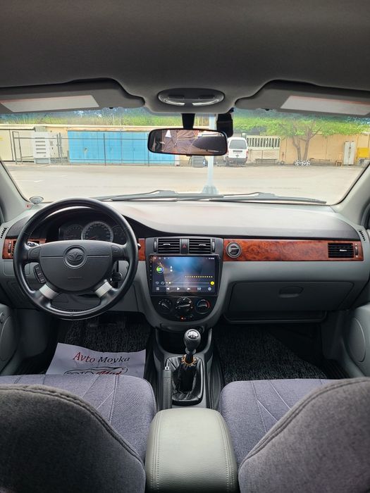 Lasetti 2004 yil 59000 km yurgan kiraska toza  moshina ideal