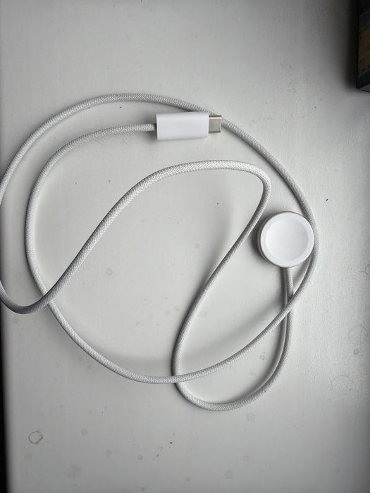 cablu usb C original Apple Watch ca nou