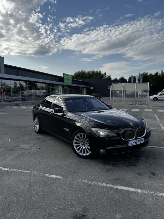 BMW Seria 7 2010 — imagine 3