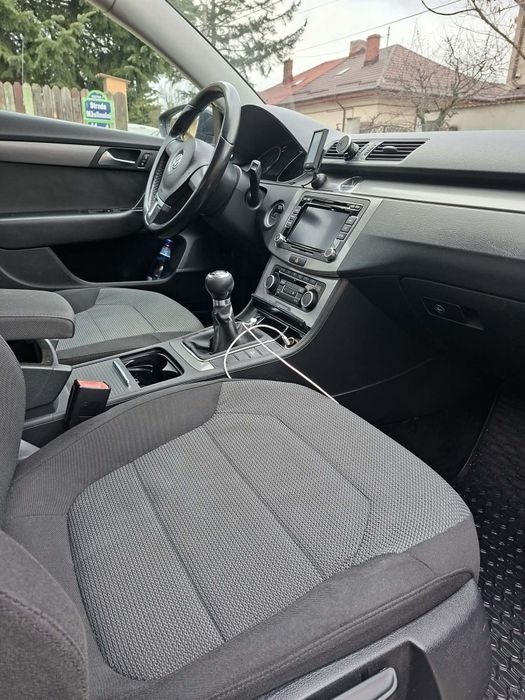 VOLKSWAGEN Passat 2011 — imagine 2