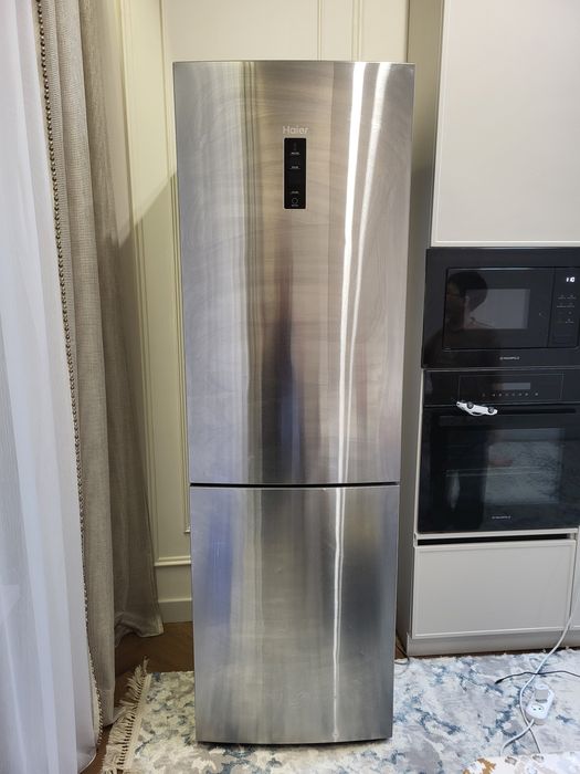 Холодильник с морозильником