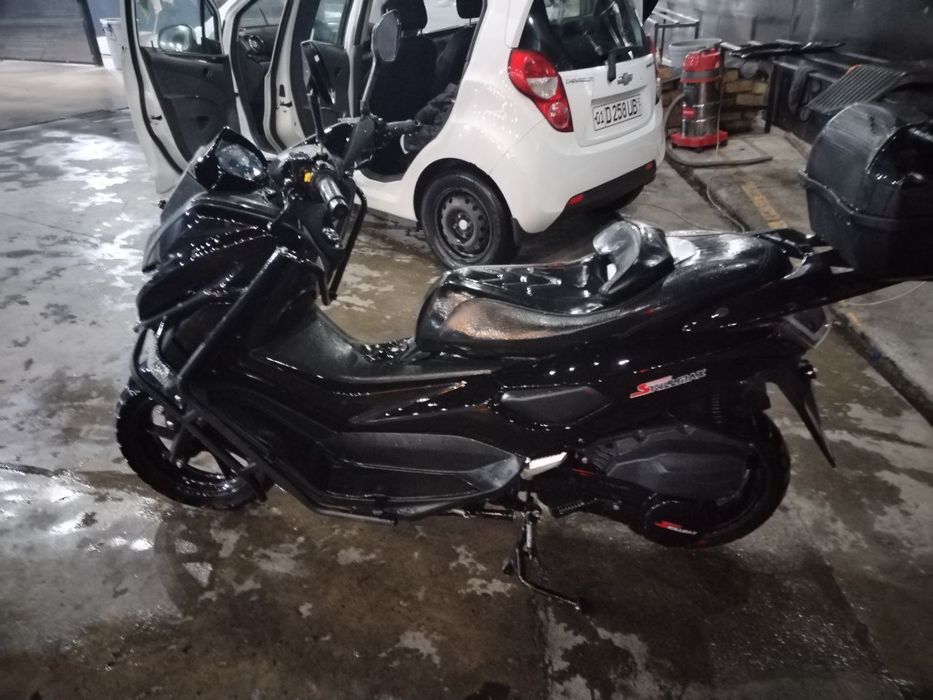 Skuter sotiladi srochna yili 2025