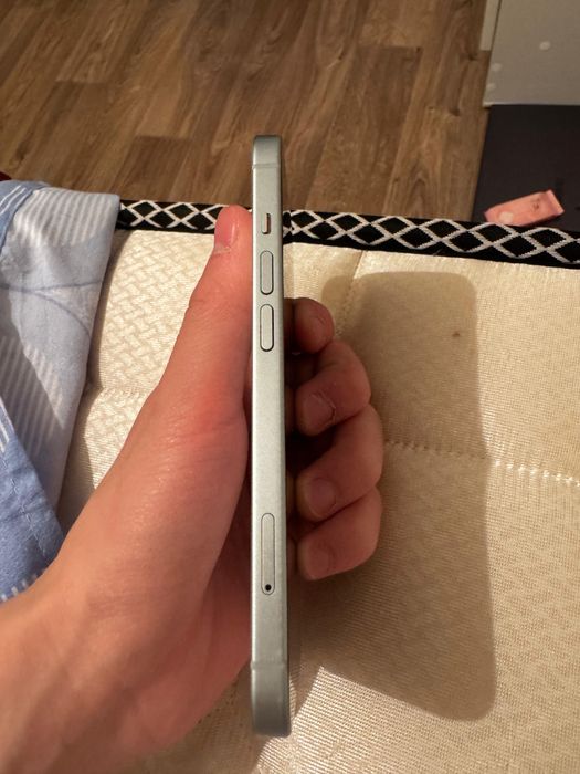 Iphone  15  128гб