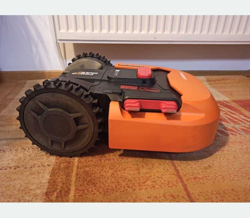 Robot tuns iarba Worx Landroid S WR130E.