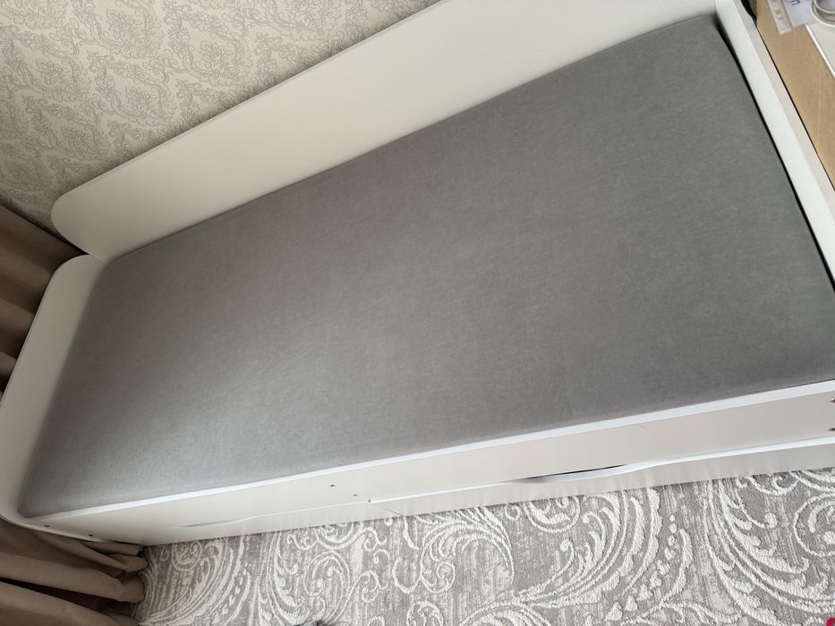 Кровать спальное 90*200 см