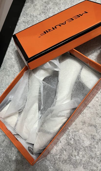 Каблук туфли янги сарпага оселаям болади жуда чиройли