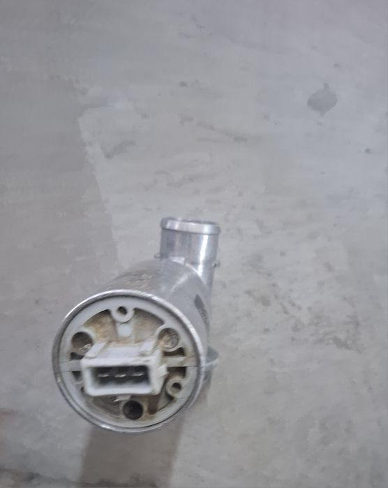 Датчик холостого хода Бмв е34