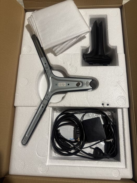 Монитор Samsung