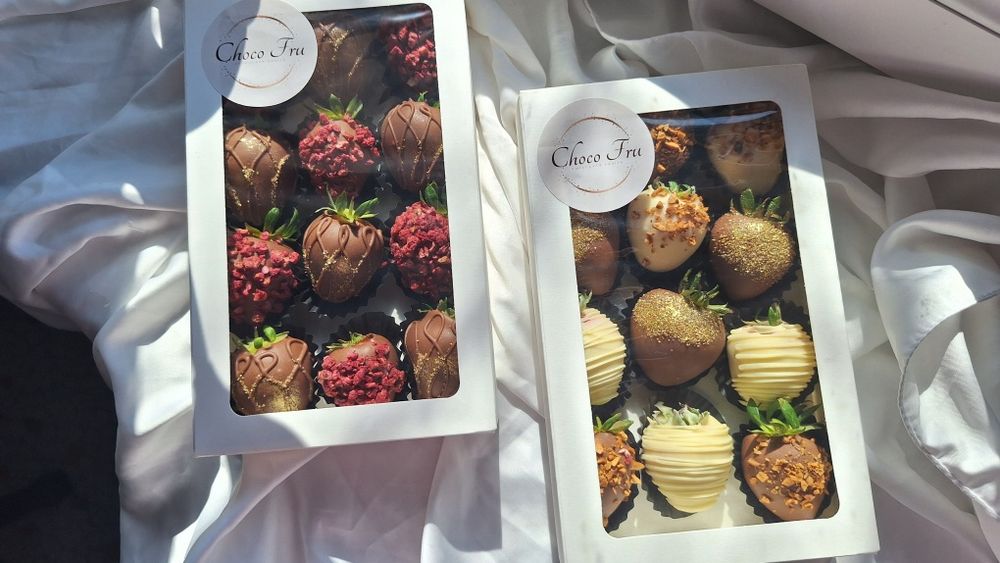 Клубника в шоколаде Фрукты в шоколаде  Подарки