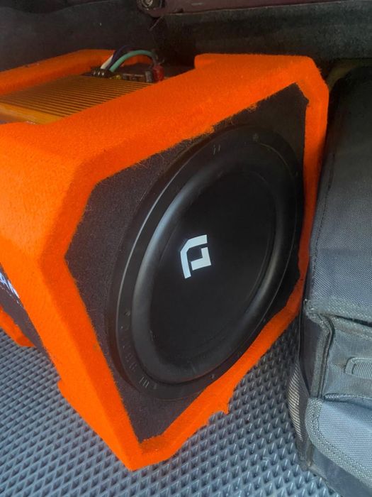 Продам сабвуфер автомобильный