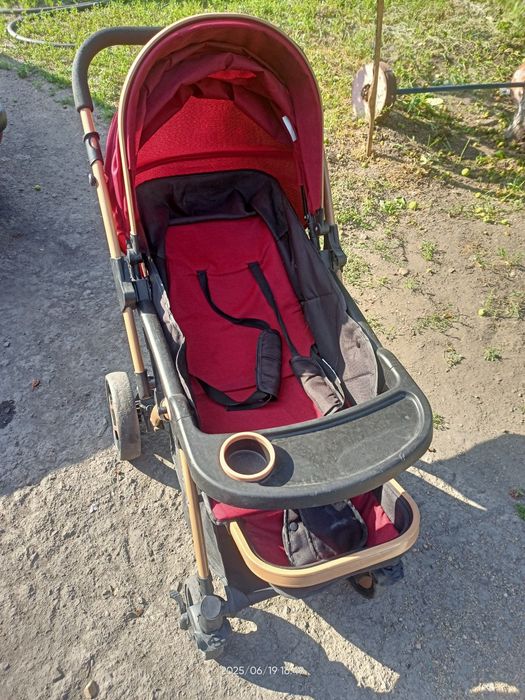 Коляска в отличном состоянии