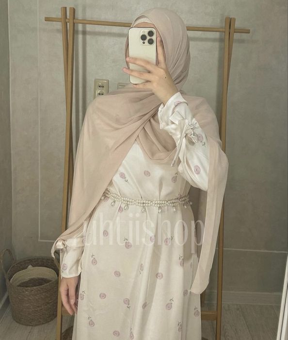 Продам платье новое