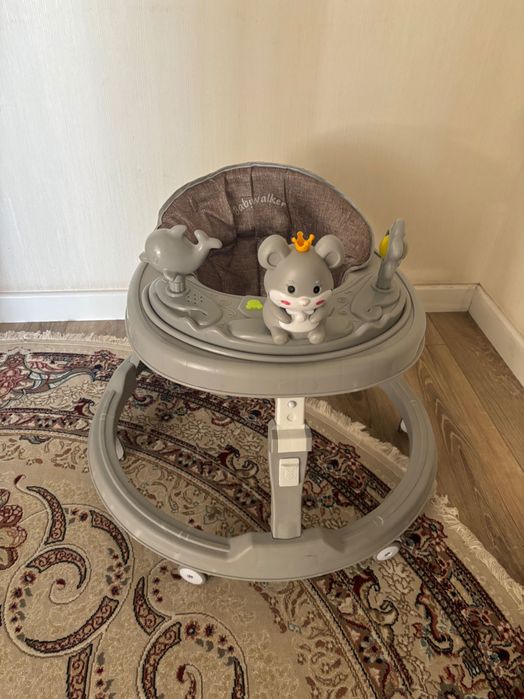 Ходунок для ребенка