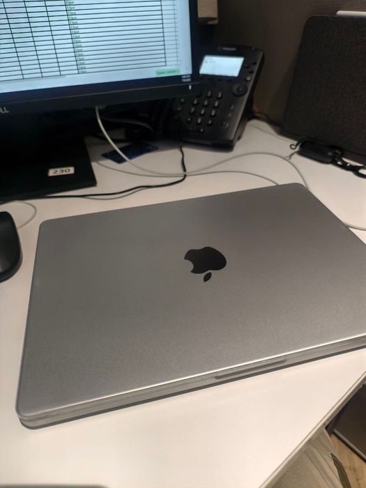 Продам Apple MacBook Pro 14 M3 8 ГБ / 512 ГБ Состояние почти новое 99%