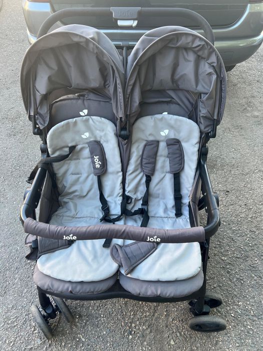 Продам коляску для двойни