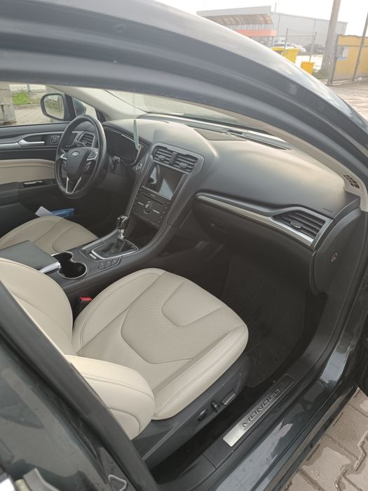 Vand Ford Mondeo Titanium Impecabil