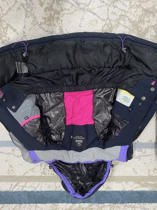 Продается зимний комбинезон 116р