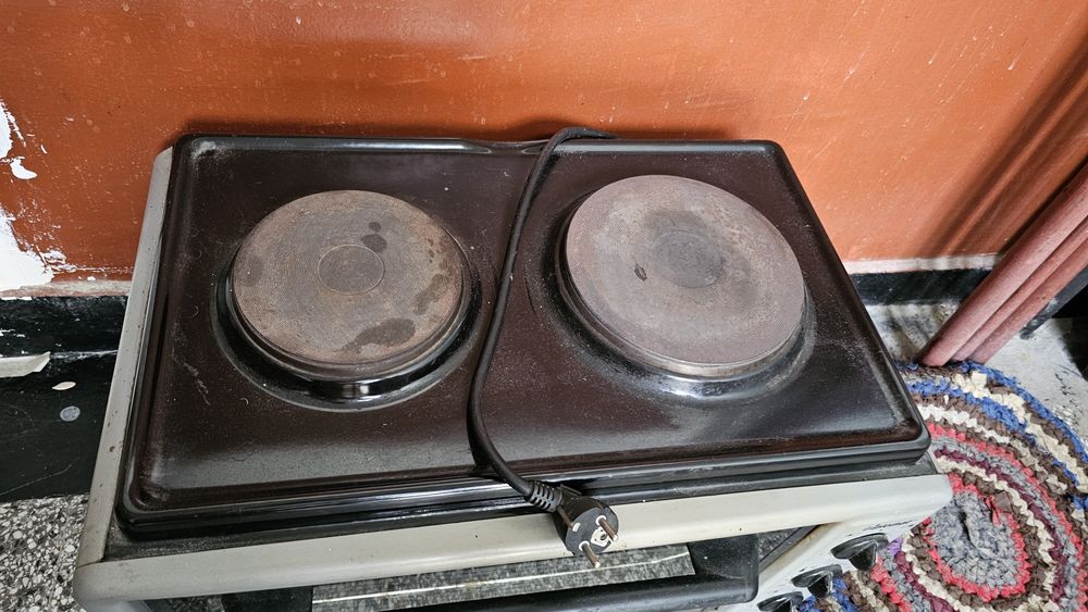 Продавам печка Дипломат