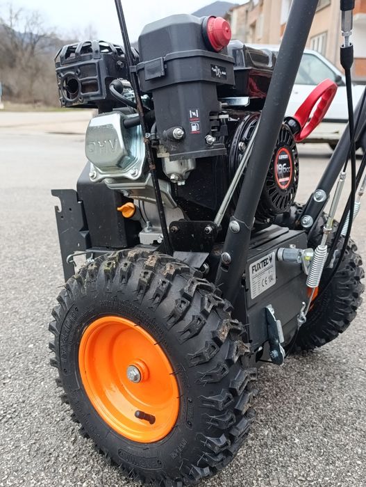 Бензинова метачна машина Fuxtec KM196-set1