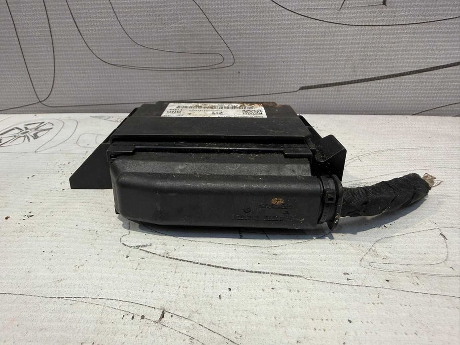 Modul frână de mana EPB  Volkswagen Passat B7 3AA907801J 2014 / [2011-2014] / (5B3)