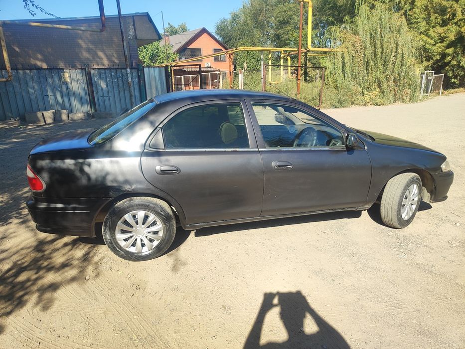 Мазда 323 фамилия продам