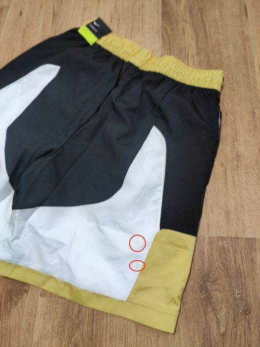 Pantaloni scurți Nike mărimea S