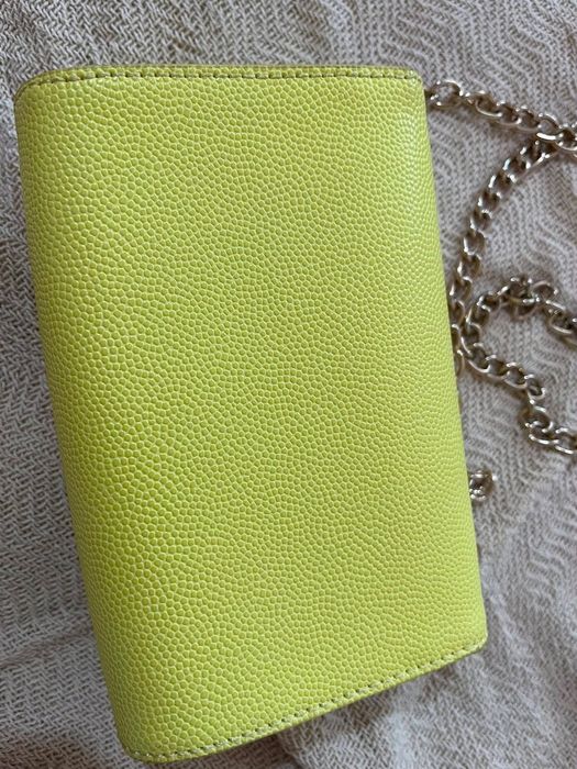 Продавам дамска чанта Valentino