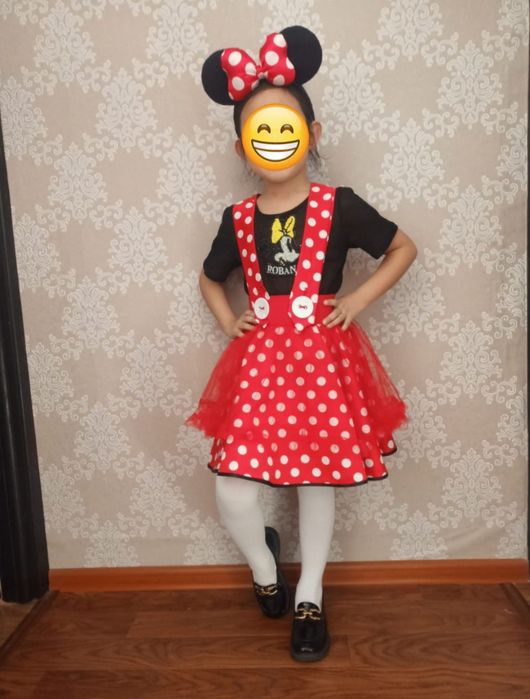 Продам костюмы для девочки