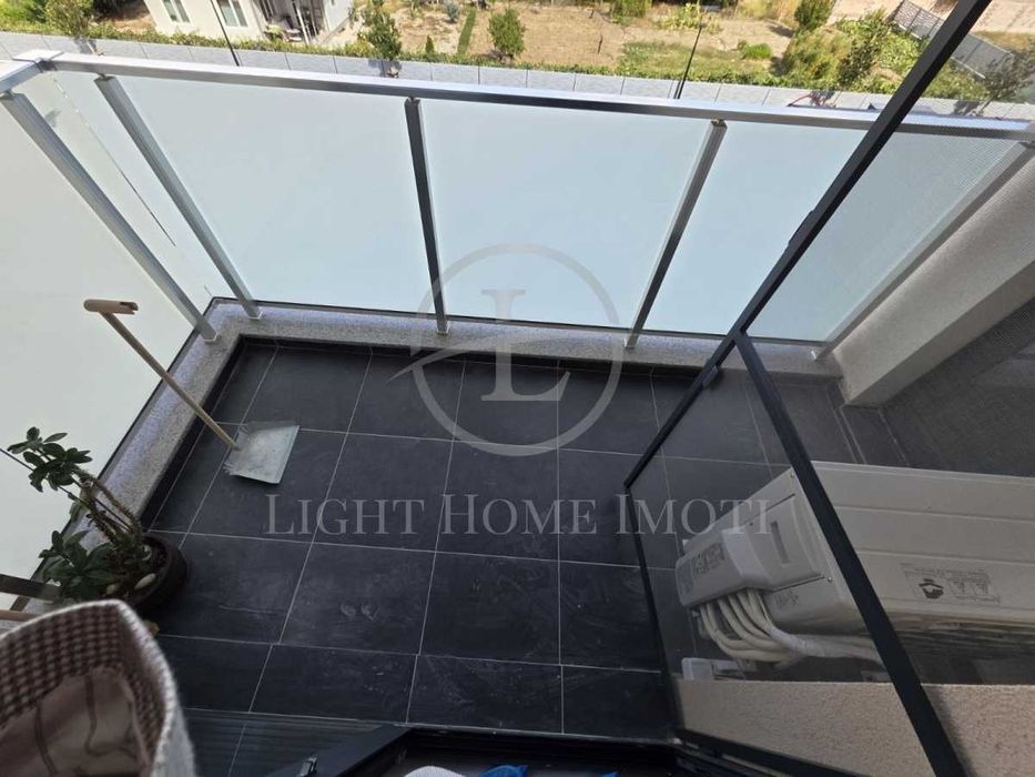 Продава се Тристаен апартамент в Пловдив, Христо Смирненски - 100 кв.м за 2270 €/кв.м - Снимка #17